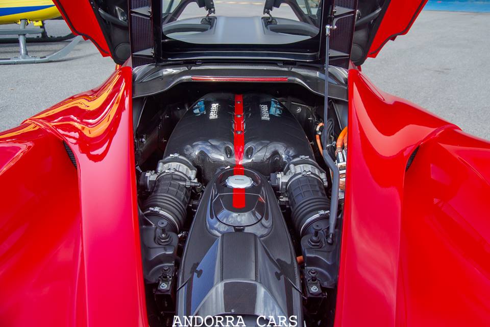 Motor laferrari de Ferrari. 950 CV. Fet a Itàlia