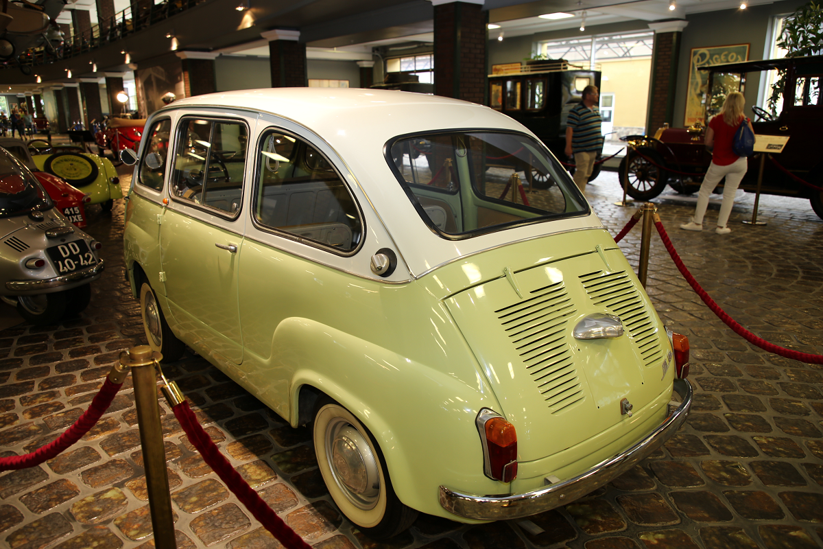 Fiat 600 Multipla образца 1956 года * ВСЕ ПИРЕНЕИ