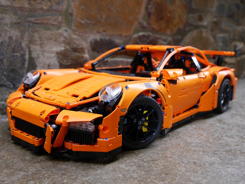 Orange Porsche 911 GT3 RS. LEGO Technic 42056 • All