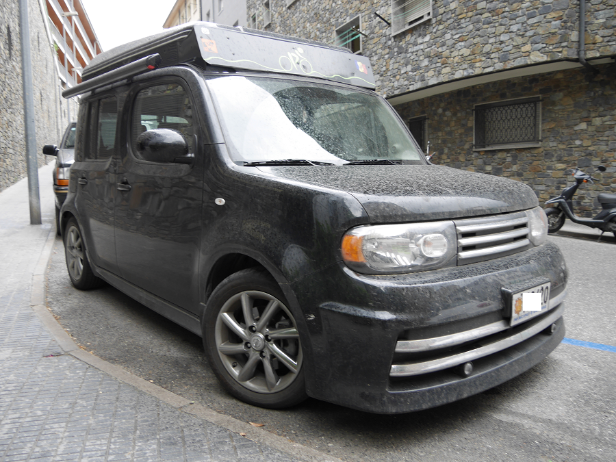 Nissan Krom Cube: black version with 122 HP