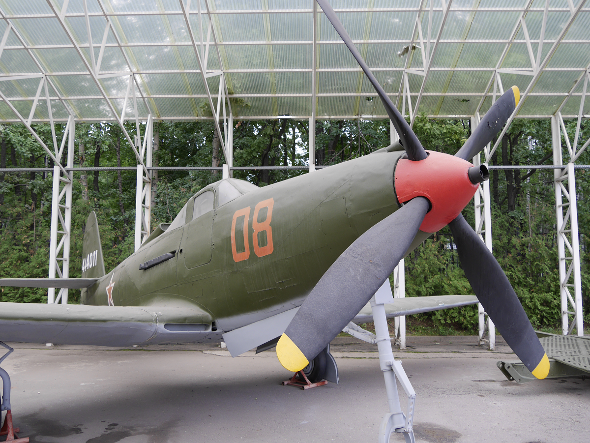 P 63 4. P-63 Kingcobra. P-63 истребитель. Самолет Кингкобра. Кингкобра истребитель.