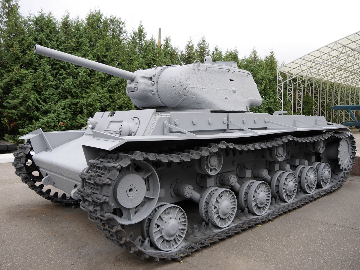Первые тяжелые танки. Тяжелый танк кв-1с. Танк кв-1. Танки СССР кв 1. KV-1s.