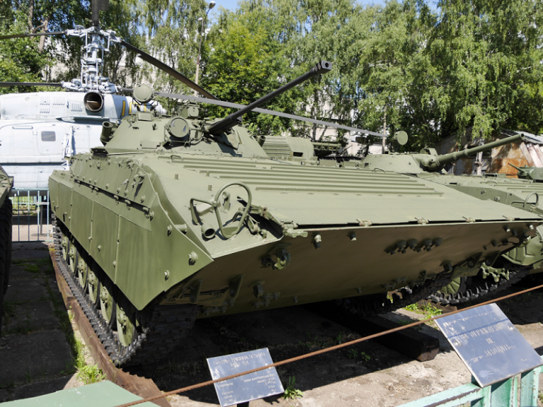 Infantry fighting vehicle BMP-2D * All PYRENEES · France, Spain, Andorra