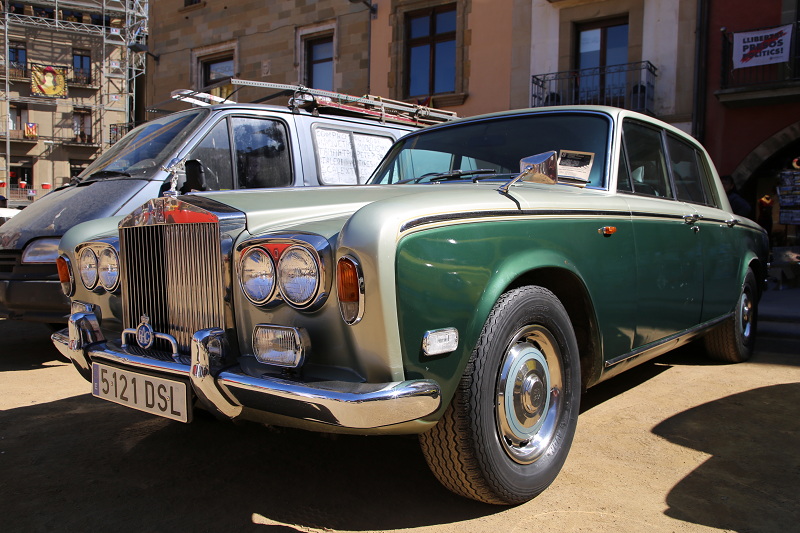 Johnny Cashs RollsRoyce Silver Shadow  Cool Material