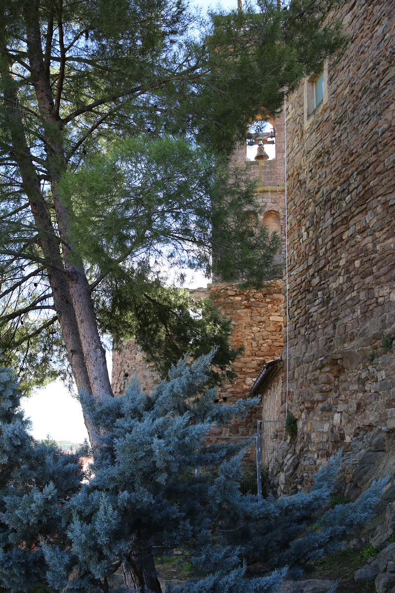 Туризм в Каталонии: замок в Сурии