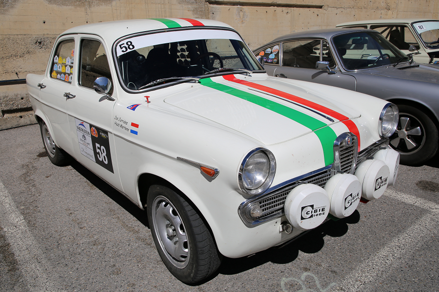 Alfa-Romeo Giulietta T.I. Белая версия образца 1963 года.