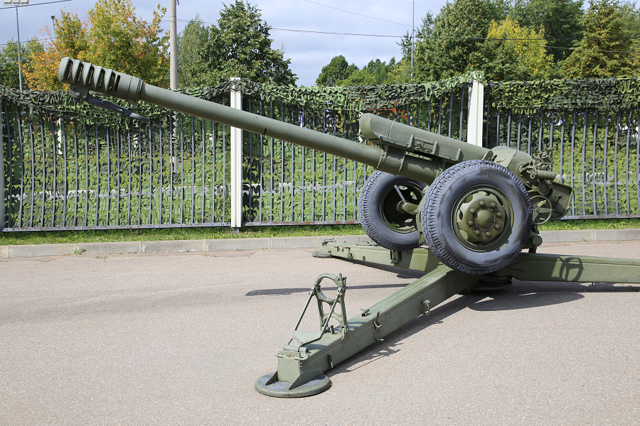 122 mm 2A18 (D-30): Soviet field howitzer * All PYRENEES · France, Spain,  Andorra