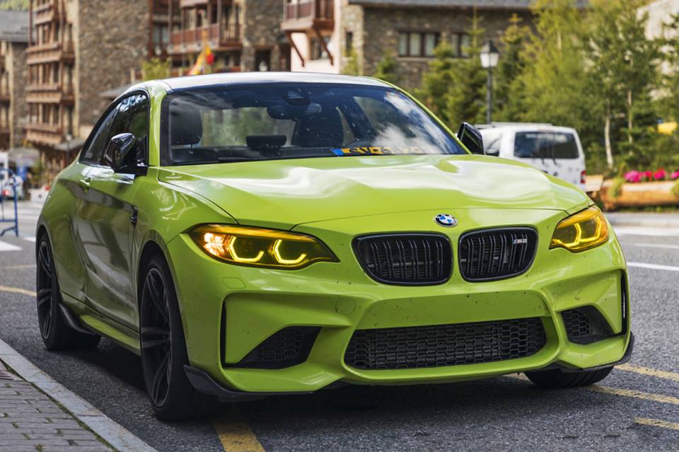 BMW M2. Version citron vert avec 420 CH
