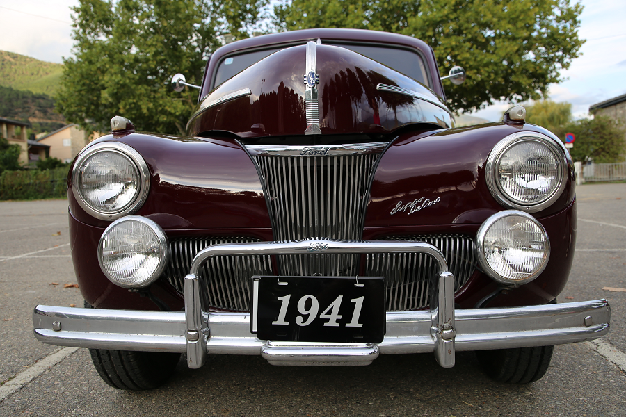 Ford Super Deluxe Coupe V8 образца 1941 года
