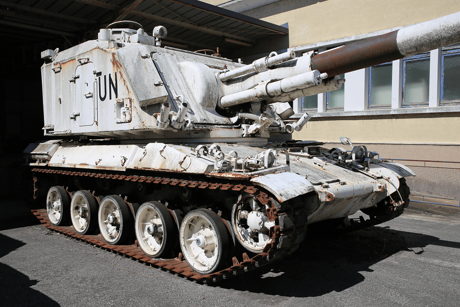 Французская самоходная артиллерийская установка AMX-30 AuF1