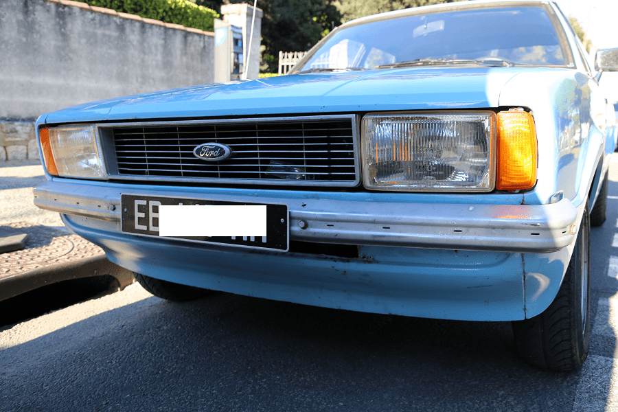 Синий Ford Taunus 1.3 GL (59 л.с.)