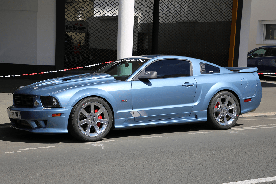 Голубой Mustang Saleen S281