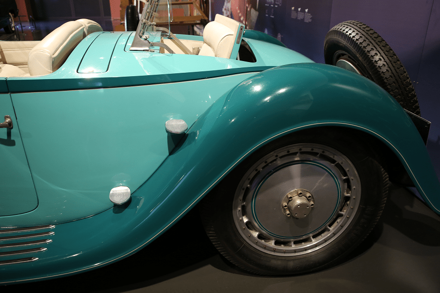 Bugatti Royale Esders Type 41 : la plus belle Bugatti_place escamotable_vue de derriere_roue_disque