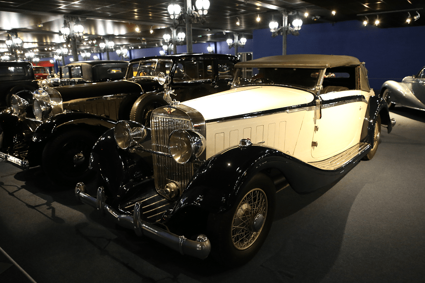 Белый Hispano-Suiza Cabriolet K6 образца 1932 года с кузовом от Vanvooren