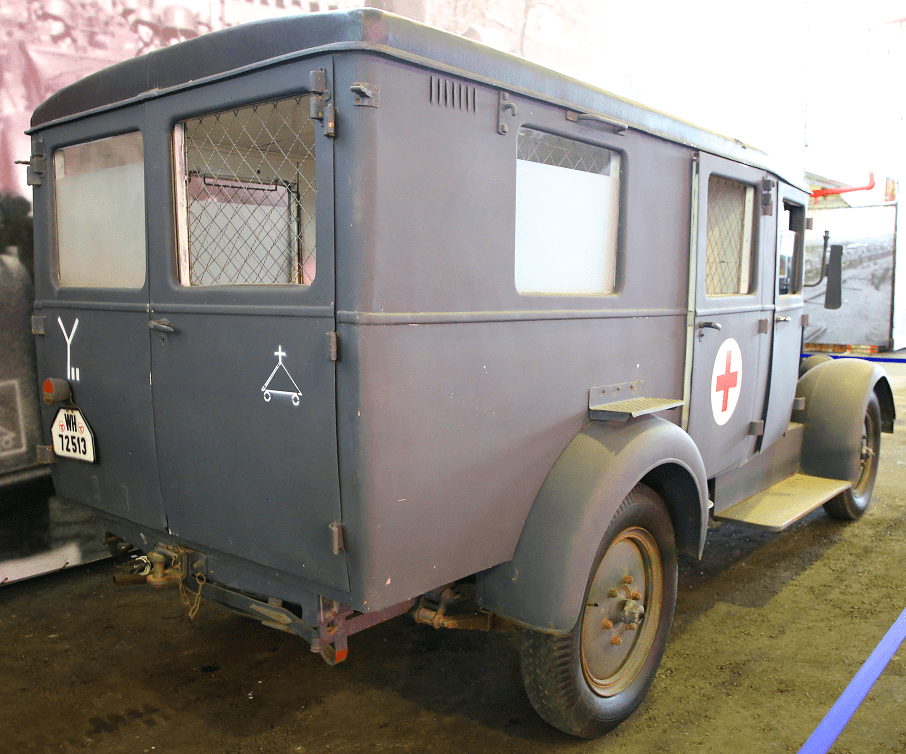 Phanomen-Granit-25H-Kfz.12.-Military-ambulance-rear-side-front-view-photos-min.png?resolution=1366,1