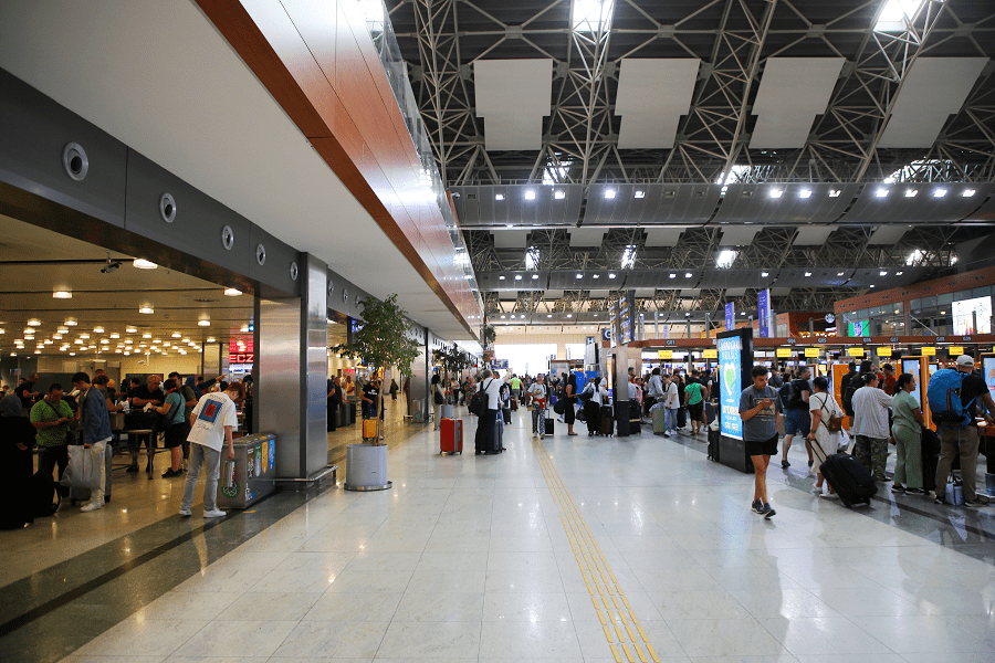 Istanbul Sabiha Gökçen International Airport * All PYRENEES · France ...