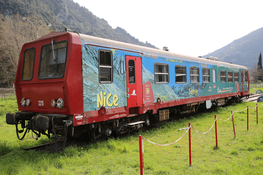 SNCF Class X 2200: French railcar - All PYRENEES